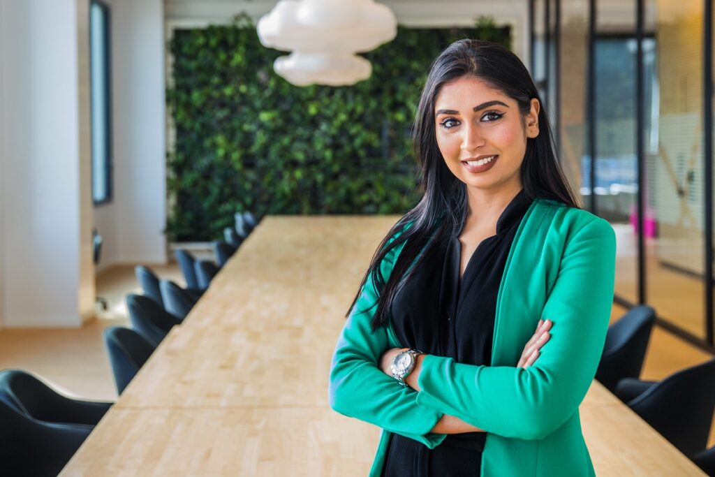 Bharti Girjasing - Holland Portretten TU Delft. Door Guus Schoonewille