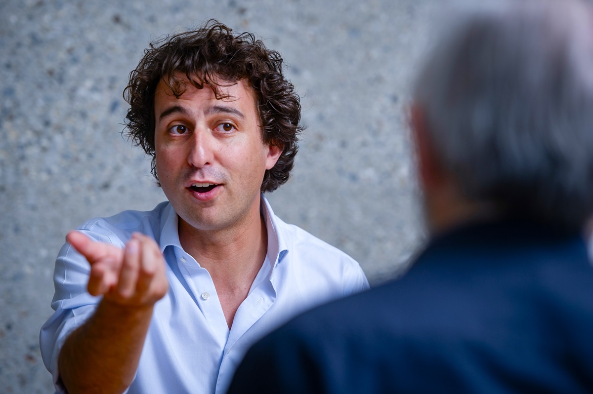 Jesse Klaver en Maarten van Rossem - Foto door Sander Heezen